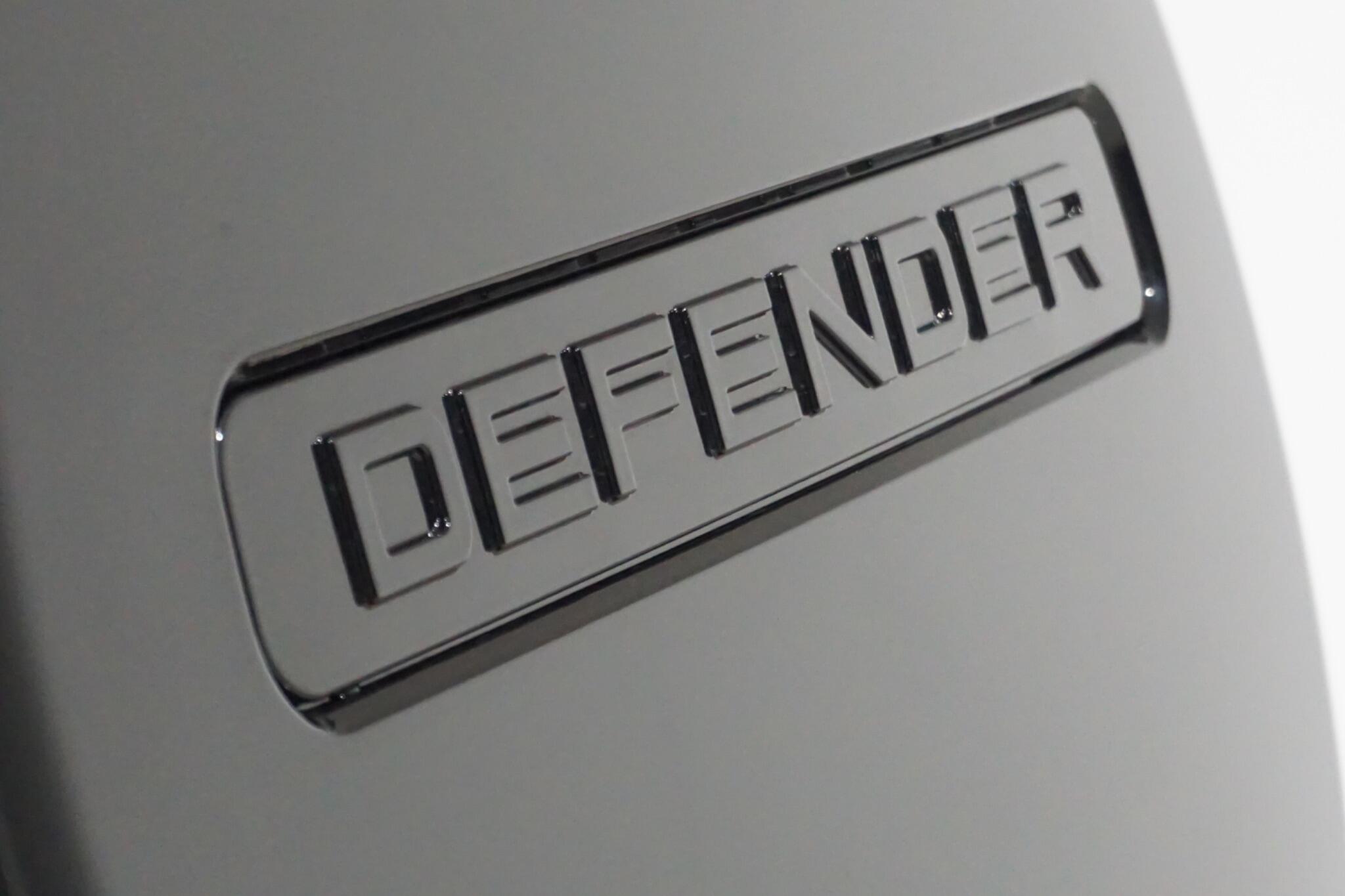 Land Rover Defender 110 2.0 P400e 15.4kWh X-Dynamic SE SUV 5dr Petrol Plug-in Hybrid Auto 4WD Euro 6 (s/s) (404 ps)